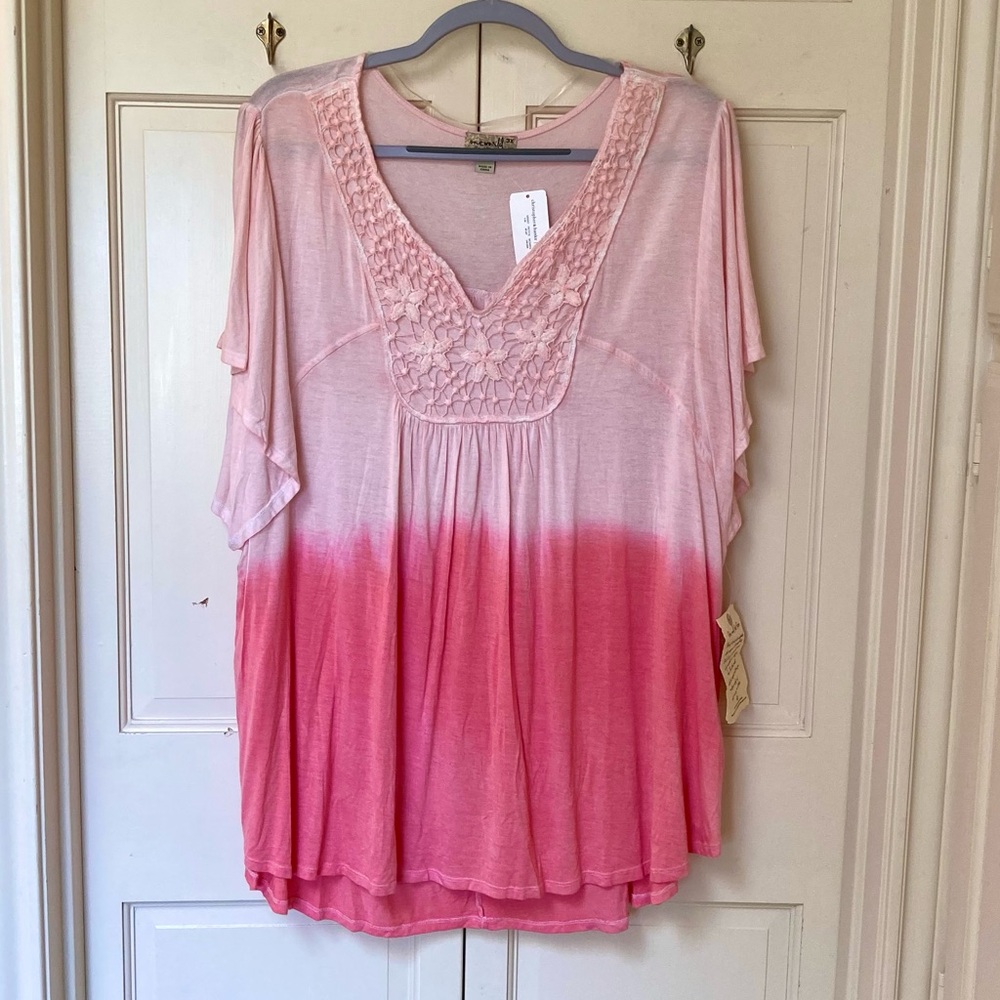 🍑❤️NWT One World Embellished Top❤️🍑